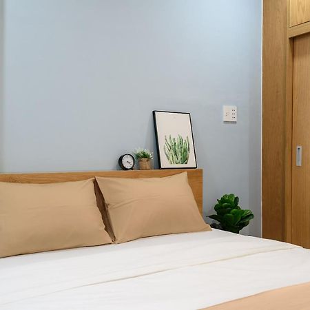 Cozrum Homes - Graceful Corner ホーチミン市 エクステリア 写真