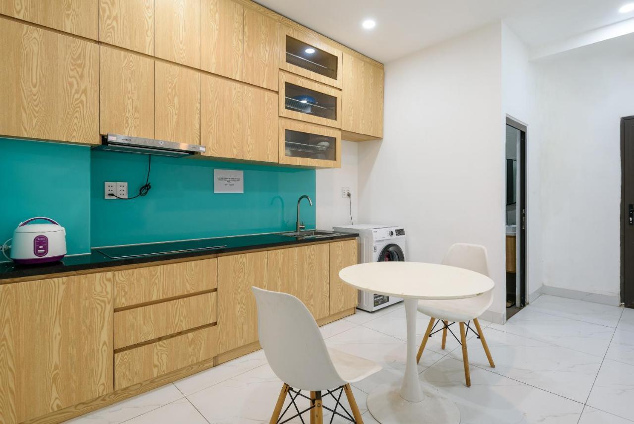 Cozrum Homes - Graceful Corner ホーチミン市 エクステリア 写真