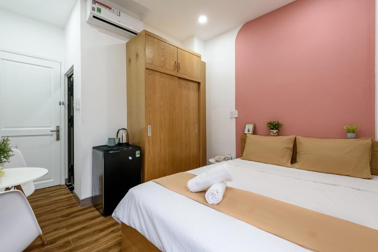 Cozrum Homes - Graceful Corner ホーチミン市 エクステリア 写真