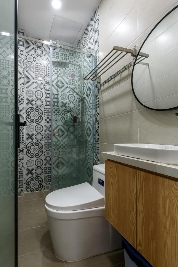 Cozrum Homes - Graceful Corner ホーチミン市 エクステリア 写真