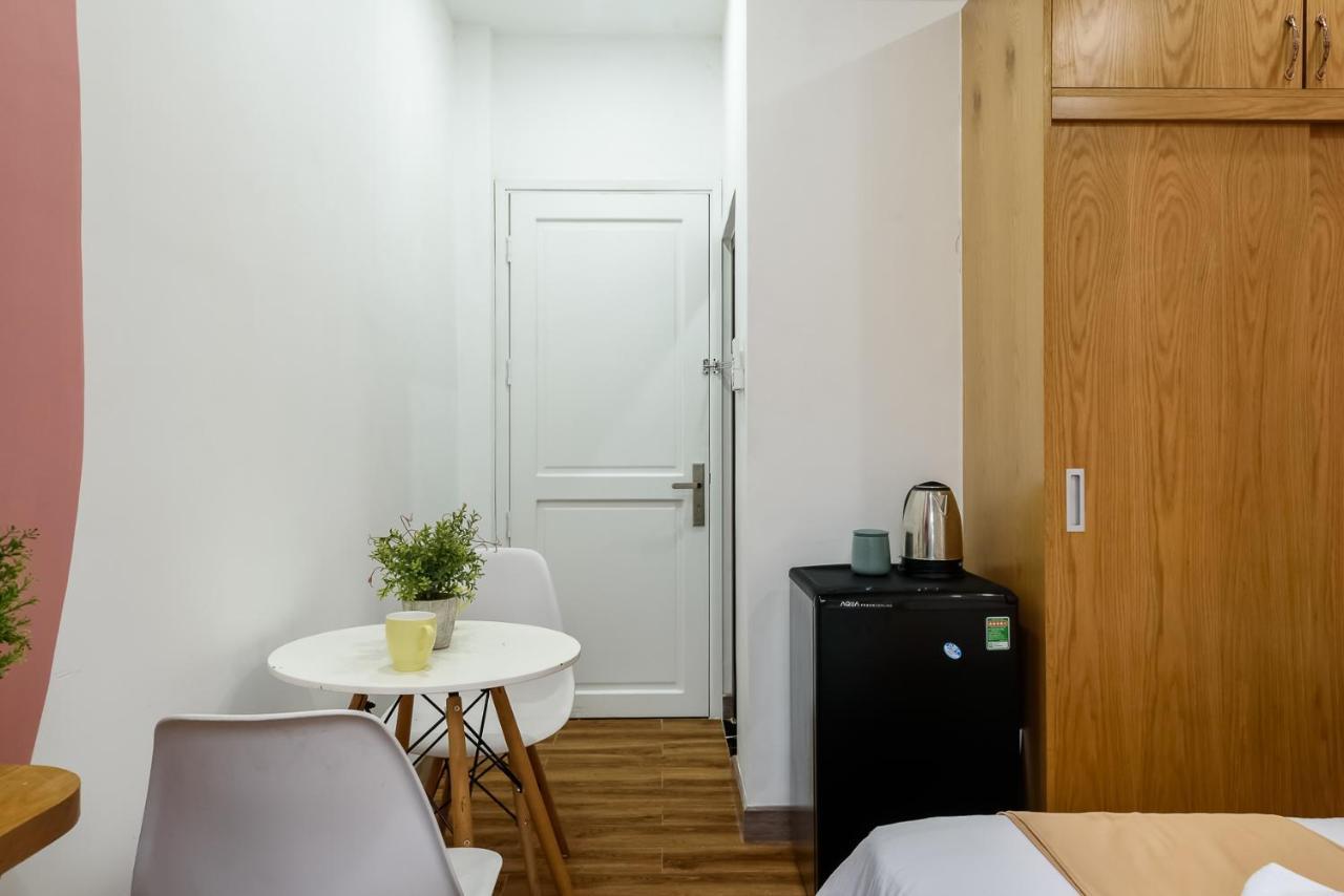 Cozrum Homes - Graceful Corner ホーチミン市 エクステリア 写真