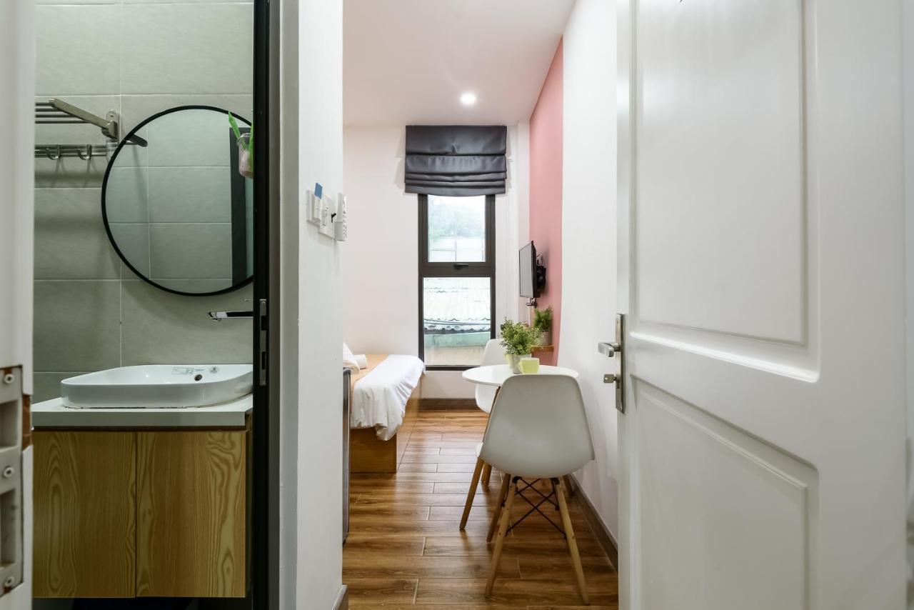 Cozrum Homes - Graceful Corner ホーチミン市 エクステリア 写真