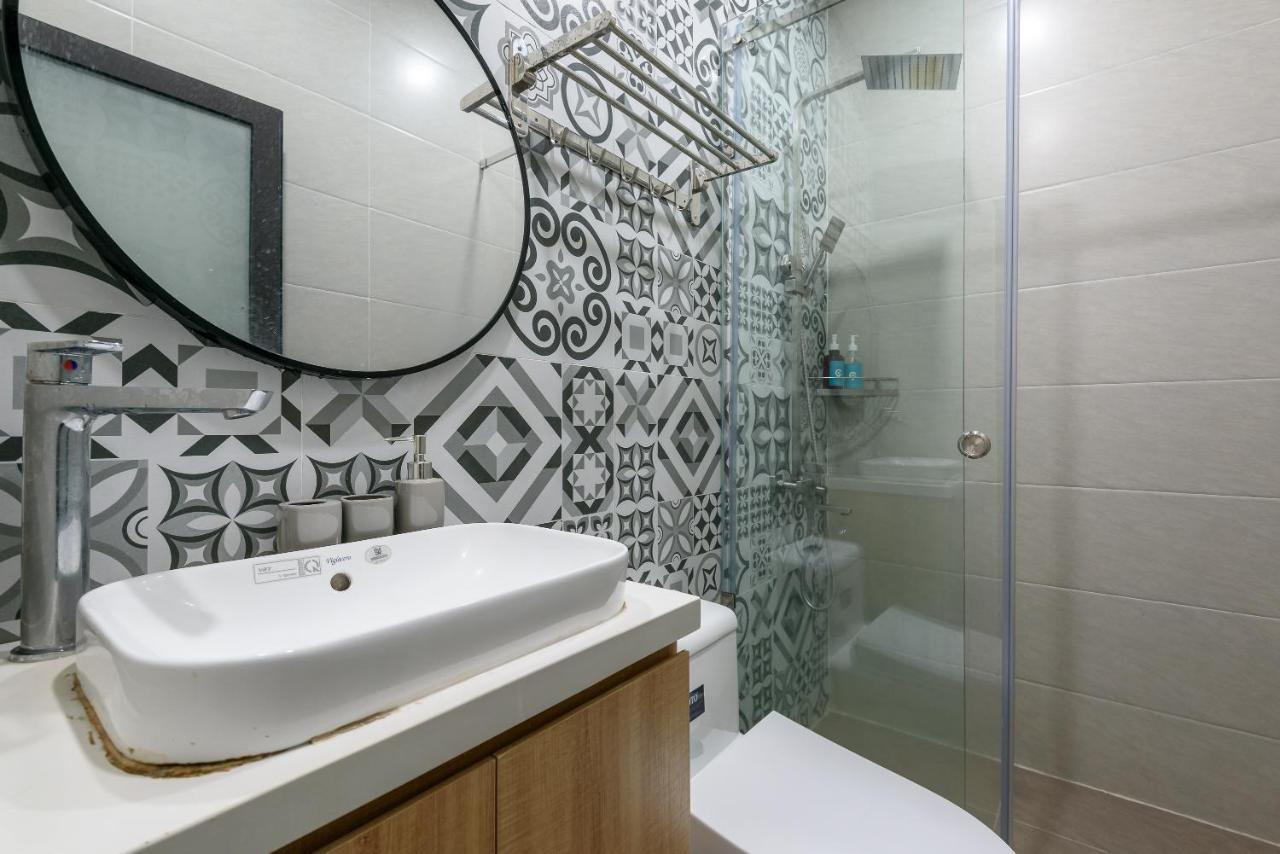 Cozrum Homes - Graceful Corner ホーチミン市 エクステリア 写真